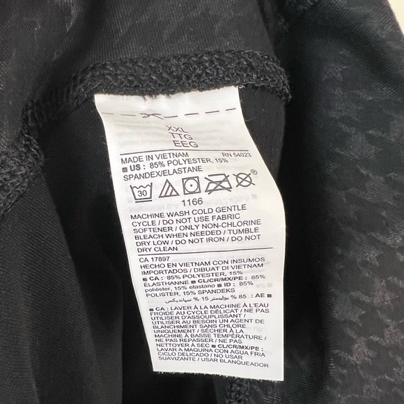 Old Navy Black Houndstooth Print Leggings - Picture 5 of 6